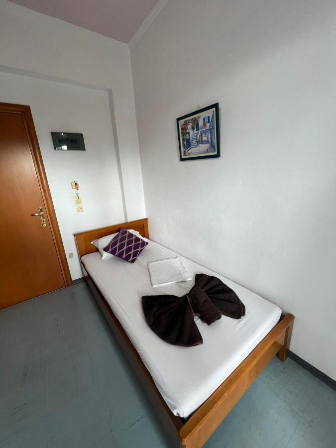 Faliro Hotel ฟาลิรากี ภายนอก รูปภาพ